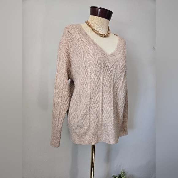 Jason Wu Cable Knit V Neck Sand Sweater. Size Medium - Picture 2 of 11